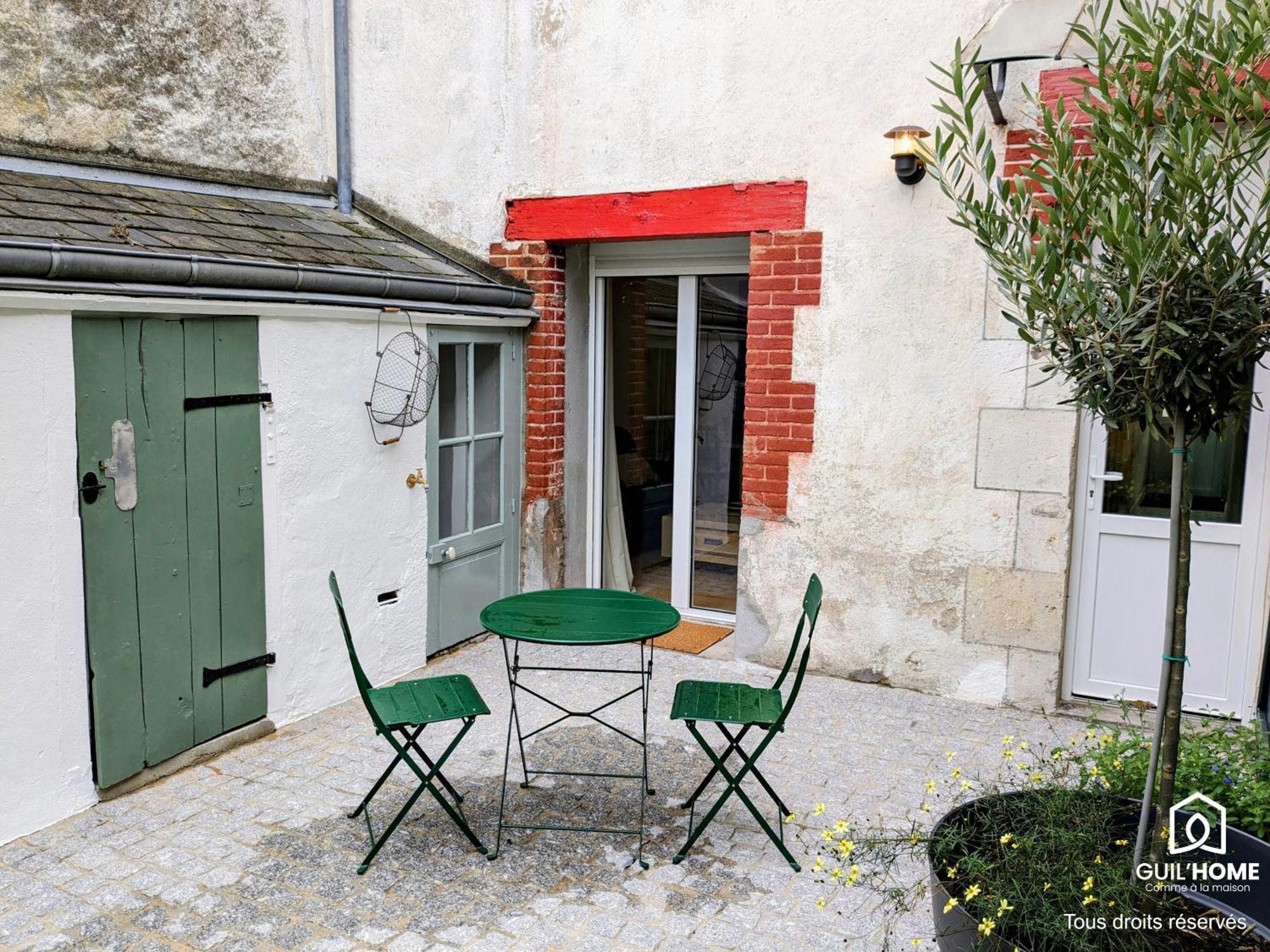 Terrasse Vegetalisee - Climatisation - Local Velo - Parking Gratuit Dans La Rue Orléans Exterior foto
